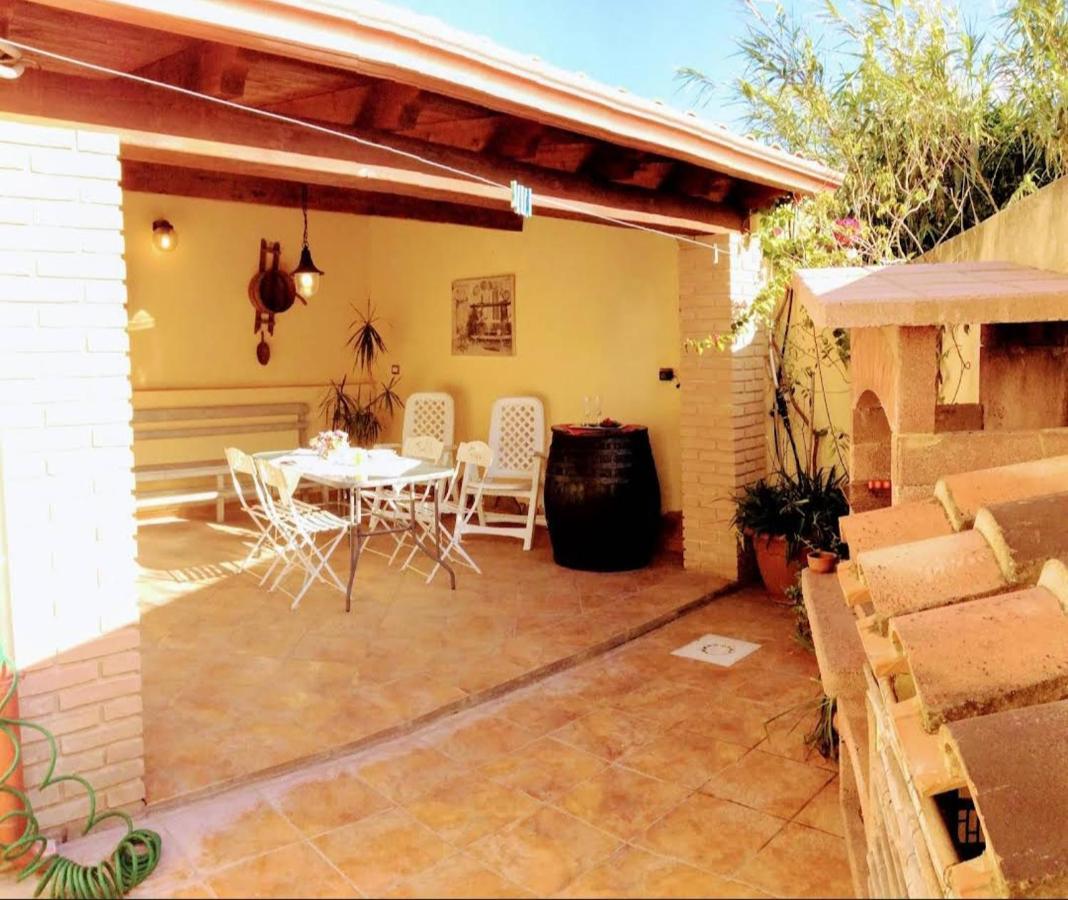 B&B Su Frori Arrubiu Teulada Exteriér fotografie